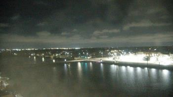 Weather camera view of Commerce Bank.