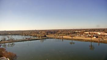 Weather camera view of Commerce Bank.