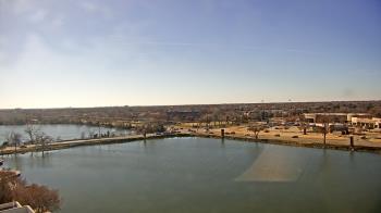 Weather camera view of Commerce Bank.