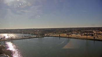 Weather camera view of Commerce Bank.