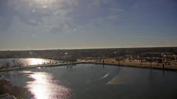 Weather camera view of Commerce Bank.