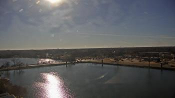 Weather camera view of Commerce Bank.