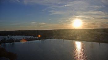 Weather camera view of Commerce Bank.