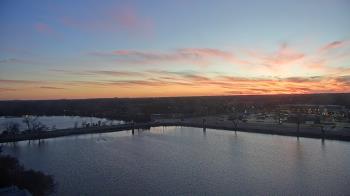 Weather camera view of Commerce Bank.