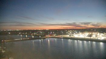 Weather camera view of Commerce Bank.