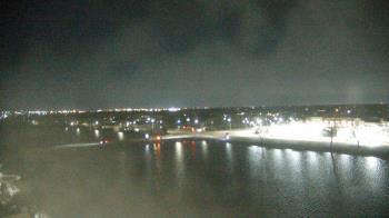 Weather camera view of Commerce Bank.