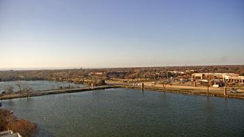 Weather camera view of Commerce Bank.