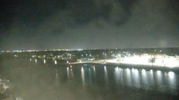 Weather camera view of Commerce Bank.