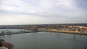 Weather camera view of Commerce Bank.