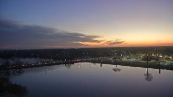 Weather camera view of Commerce Bank.