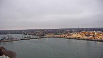 Weather camera view of Commerce Bank.