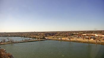 Weather camera view of Commerce Bank.