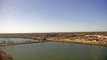 Weather camera view of Commerce Bank.