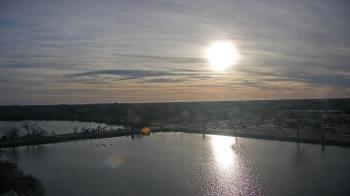 Weather camera view of Commerce Bank.