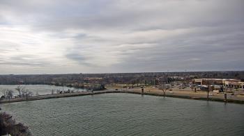 Weather camera view of Commerce Bank.