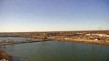 Weather camera view of Commerce Bank.