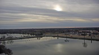 Weather camera view of Commerce Bank.