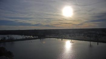 Weather camera view of Commerce Bank.