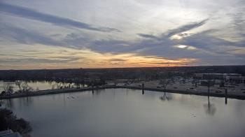 Weather camera view of Commerce Bank.