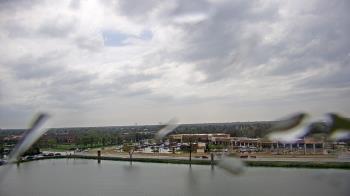 Weather camera view of Commerce Bank.