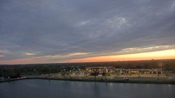 Weather camera view of Commerce Bank.