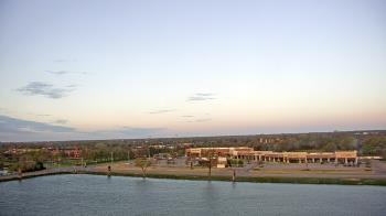 Weather camera view of Commerce Bank.