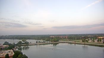Weather camera view of Commerce Bank.
