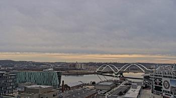 Weather camera view of Hampton Inn.