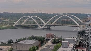 Weather camera view of Hampton Inn.