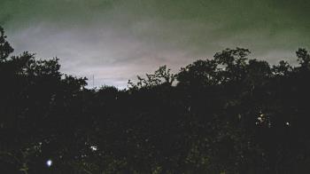 Weather camera view of Metairie Club Gardens.