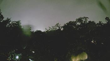 Weather camera view of Metairie Club Gardens.