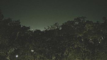 Weather camera view of Metairie Club Gardens.