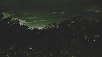 Weather camera view of Metairie Club Gardens.