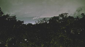 Weather camera view of Metairie Club Gardens.