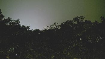 Weather camera view of Metairie Club Gardens.