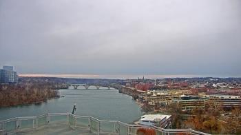 Weather camera view of The Watergate Hotel.