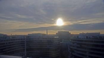 Weather camera view of The Watergate Hotel.