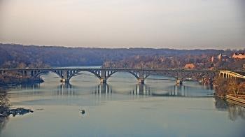 Weather camera view of The Watergate Hotel.