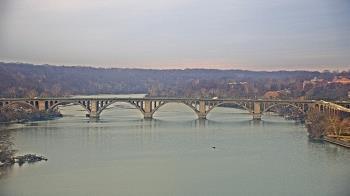 Weather camera view of The Watergate Hotel.