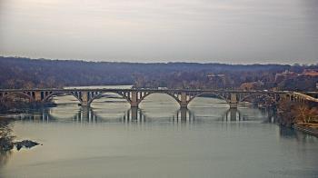 Weather camera view of The Watergate Hotel.