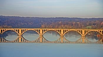 Weather camera view of The Watergate Hotel.