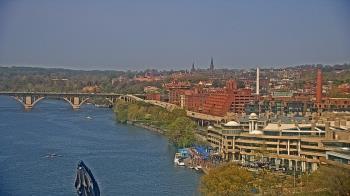 Weather camera view of The Watergate Hotel.