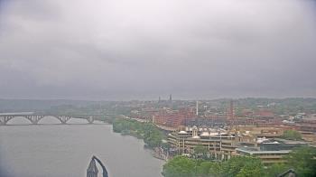 Weather camera view of The Watergate Hotel.