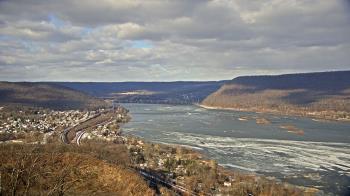 Weather camera view of WHTM Marysville Blue Mtn 1000 ft elev.