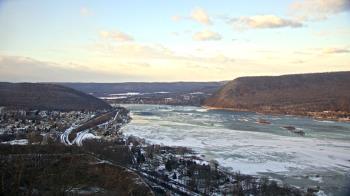 Weather camera view of WHTM Marysville Blue Mtn 1000 ft elev.