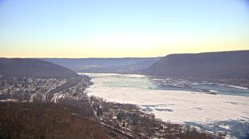 Weather camera view of WHTM Marysville Blue Mtn 1000 ft elev.