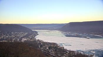 Weather camera view of WHTM Marysville Blue Mtn 1000 ft elev.