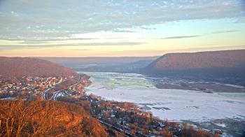 Weather camera view of WHTM Marysville Blue Mtn 1000 ft elev.