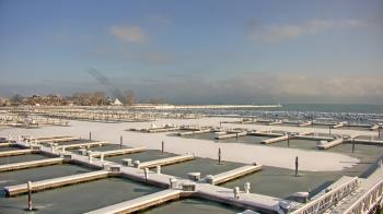 Weather camera view of Waukegan Harbor and Marina.