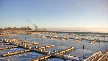 Weather camera view of Waukegan Harbor and Marina.